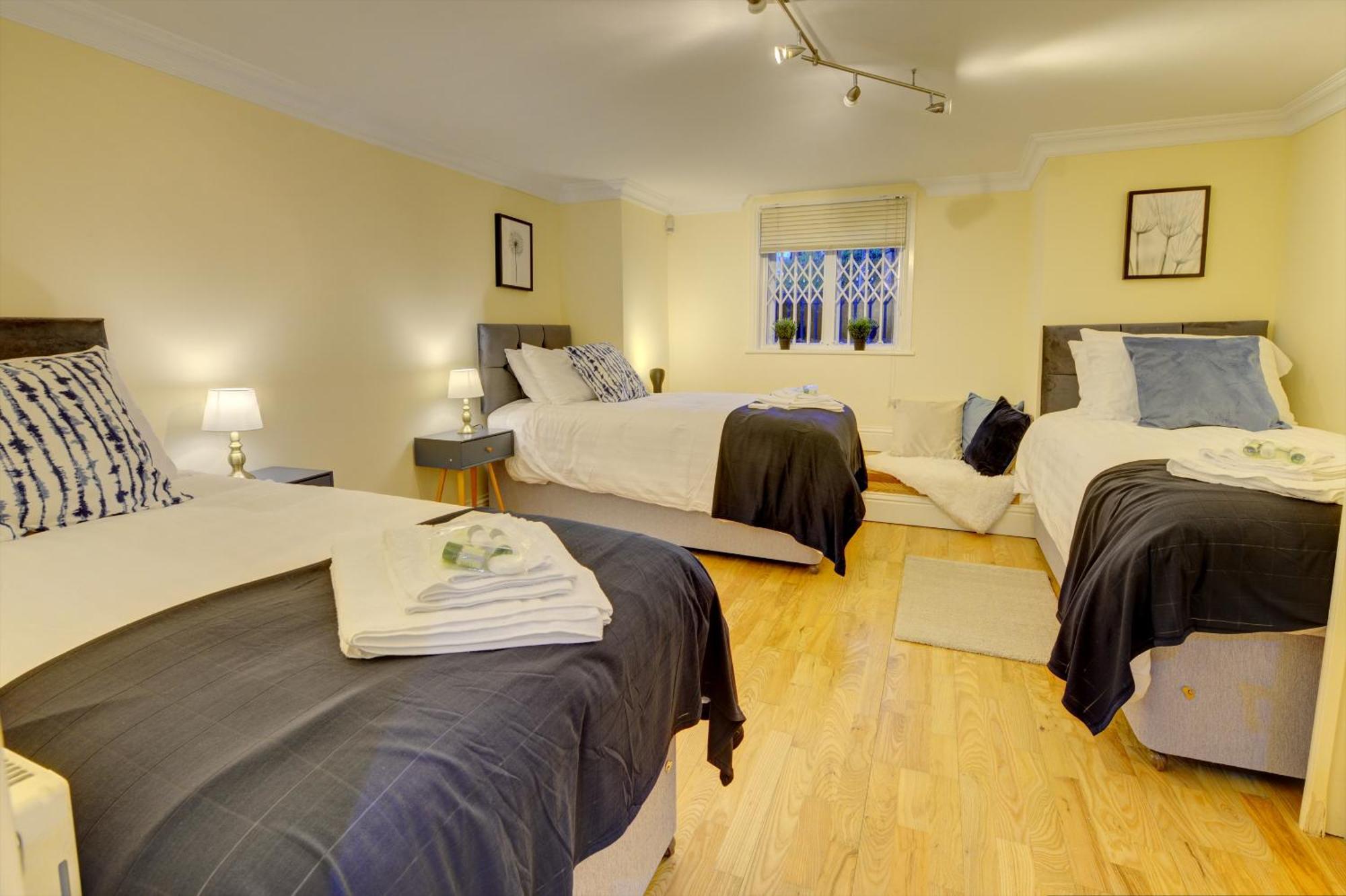 Leamington Spa Warwick Place Apartments מראה חיצוני תמונה